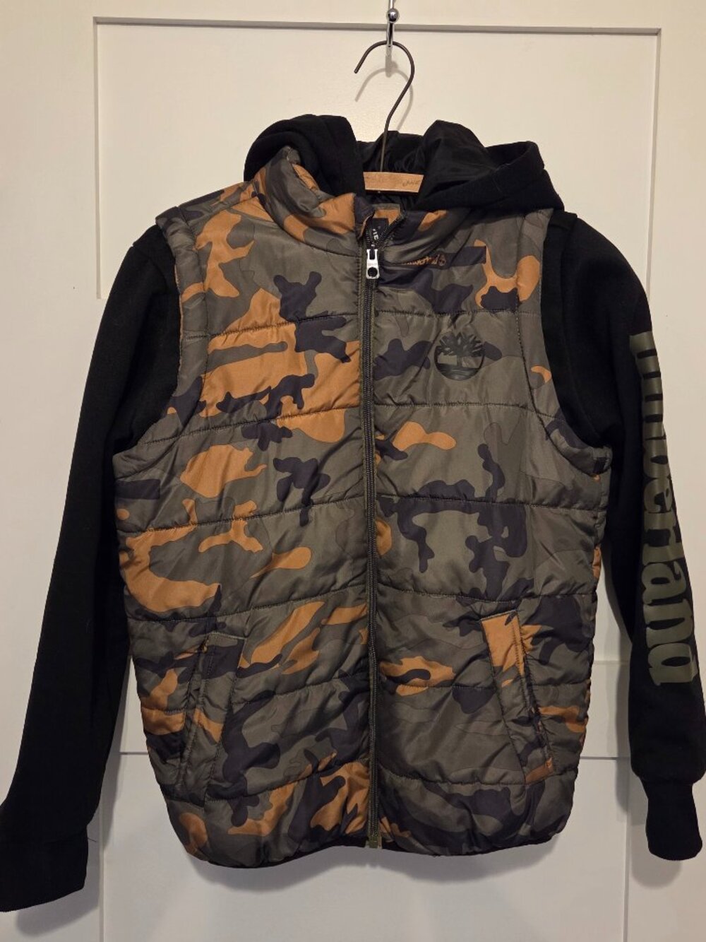 Youth Timberland Camo Hybrid Puffer Hoodie - Size L (14/16)